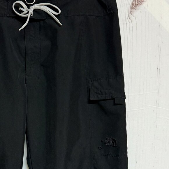 The North Face Women’s Wide Leg Capri Pants Size 10 Black EUC - Picture 3 of 10